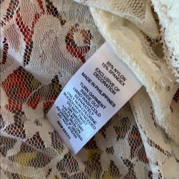 Express Lace Top - Picture 3 of 5